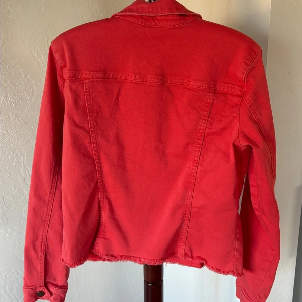 KUT women’s twill colored denim jacket. - Picture 4 of 16